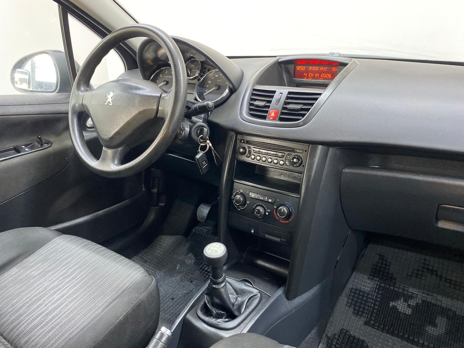 PEUGEOT 207 25